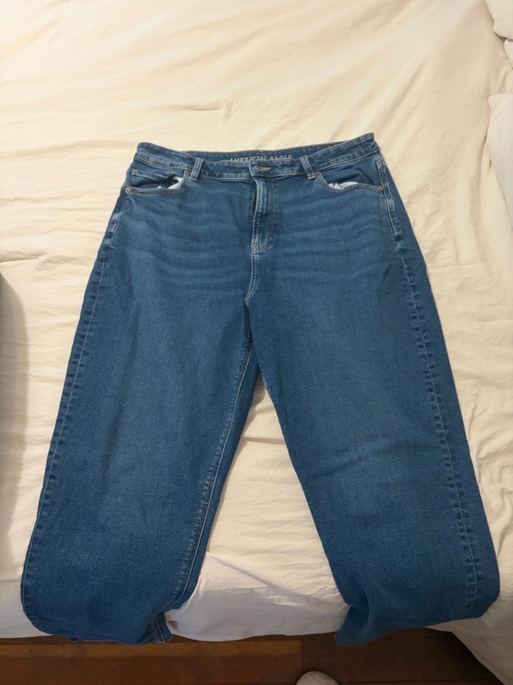 American Eagle Women’s long Jeans
